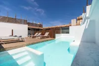 Aristoy - by Grupo Tribu - Pool