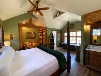 Riversong Inn Retreat - balcony