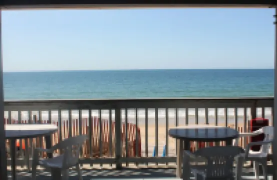 Sandcastle Beachfront Inn