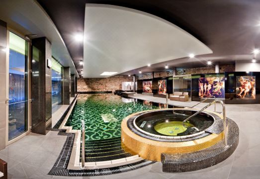 2. 호텔 크라식키..