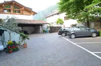 Garni Meinrad - parking