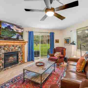 S 1425 2 Bedroom Condo by RedAwning Rooms