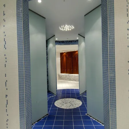 Dr. Holms Hotel