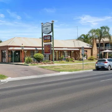 The Settlement Historic Hotel