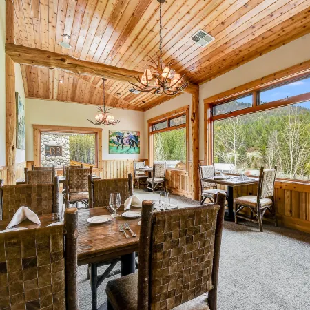Rainbow Ranch Lodge