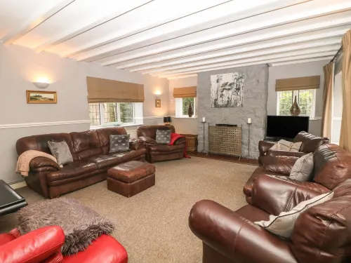 The Old Barn Hotels in Farley