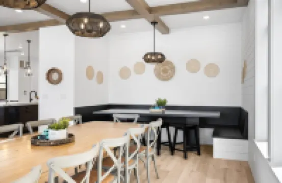 紅色遮陽篷下的Sandy Beach莊園