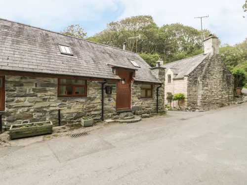 Hendoll Cottage 1 Отели в г. Fairbourne
