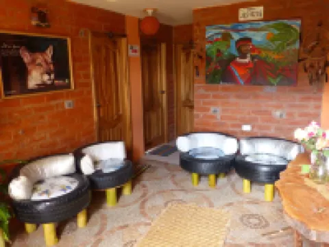 ホテル ラ カサ アマリージャ シティ バーニョスのホテル