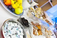 Hotel Romanda - breakfast