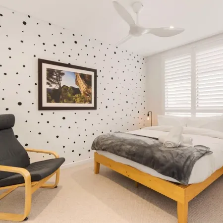 A Light Filled Contemporary Design Apartment Hoteles en Randwick