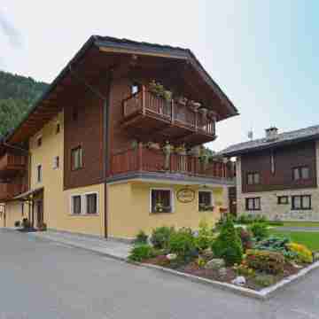 Hotel le Petit Abri Hotel Exterior