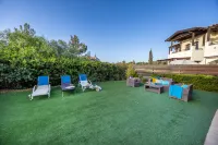 ZC02 Adjacent to Aphrodite Hills- Communal Pool, Garden Hotels in der Nähe von Aphrodite Hills Golf