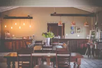 2 Owls Guesthouse - breakfast