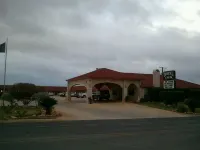 Royal Inn Pearsall Hotels in Pearsall