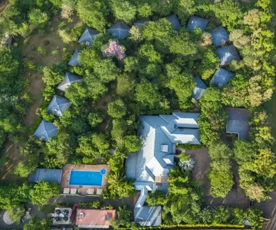 Airport Planet Lodge Hotels near Umbwe Gate