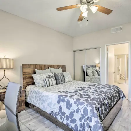 067439 2 Br Golf Resort Condo ~ 6 Mi to Polo Club!