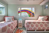 Catalina Island Home Walk to Main Street Beach! - parking