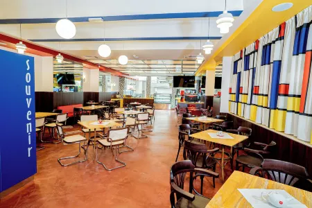 Hotel Avion - National Cultural Monument - Iconic Houses Org Отели в г. Брно