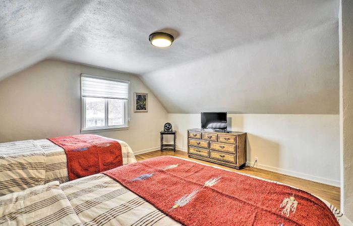 Central Thermopolis Home: 1 Mi to Hot Springs!
