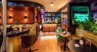 Central Plaza - bar