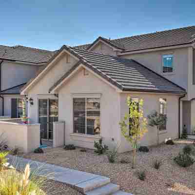 Washington Townhome w/ Patio + Resort Perks! Hotel Exterior