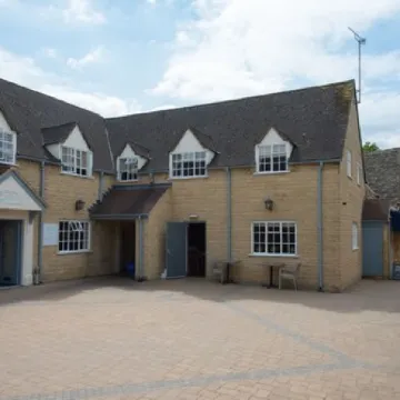 The Lodge at Broadway