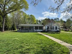 WATERFRONT renovated 3 bdrm quiet safe area pet friendly restaurants shops near