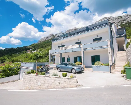 納達利娜豪華公寓別墅 佈雷拉酒店