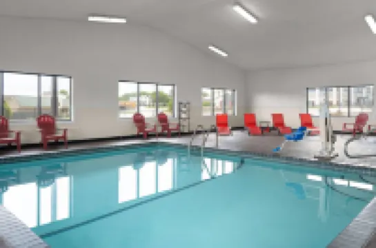 Ramada by Wyndham Cedar Rapids South