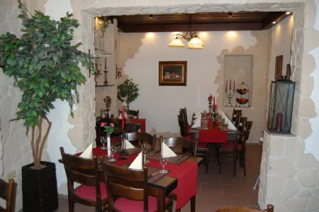 Eifel Quartier Pension Und Gasthof "Em Gardestüffje"