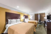 Quality Inn & Suites SeaWorld North Hotels in Helotes