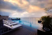 Iris Sarovar Portico Sector 85 Gurgaon - Pools