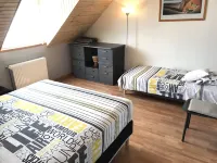 Spacieuse Villa 4 Avec Piscine Intérieure Hotels in Lanvollon