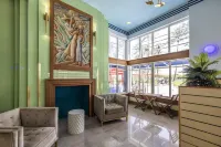 Colony Hotel