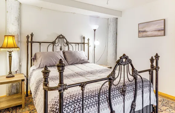 9英畝，自己採摘蘋果：阿靈頓小木屋！