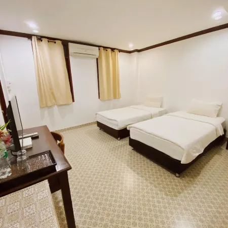 Sri Chiangkhan Hotel