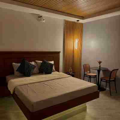 CASA KM Beach & Pool Access Rooms