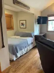 Charming cabin!Perfect lake getaway for your family or fishing trip.
