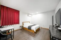 Jeonju Deokjin Tommy Hotels near Deokjin Park