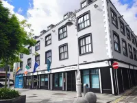 Beresford Hotel Các khách sạn gần Cao đẳng Trinity