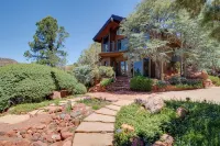 Unique Sedona Home w/ Mountain Views & Guest House - Maalaistalo