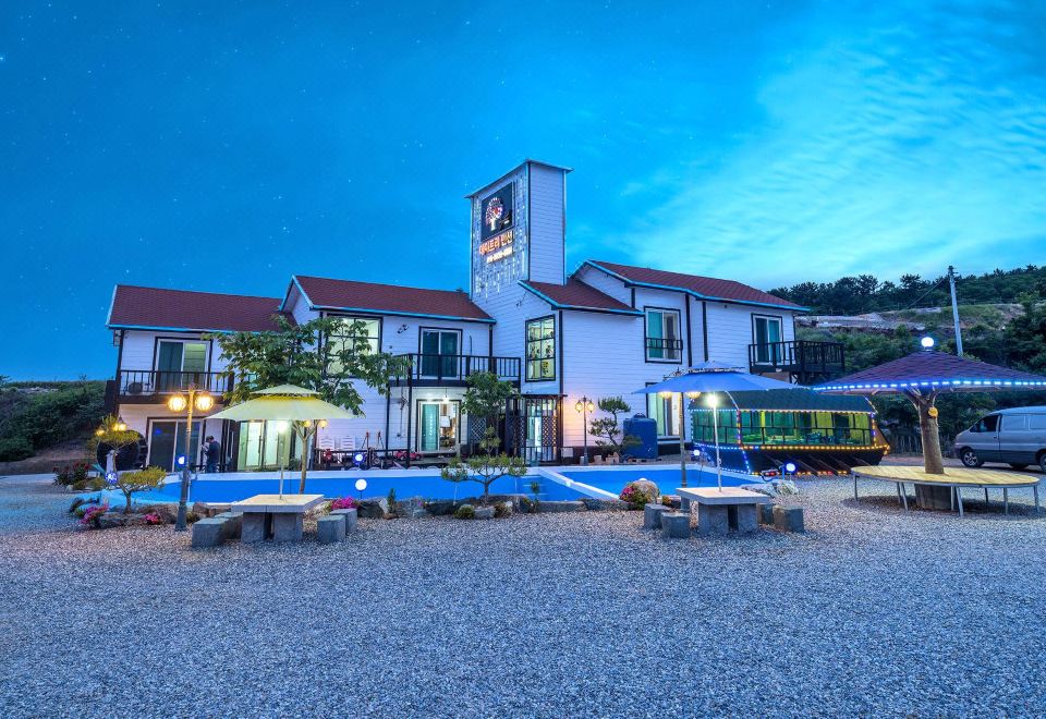 hotel overview picture