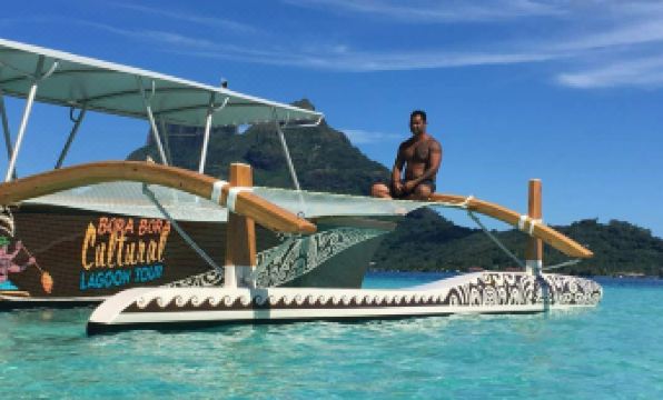 Bora Bora Holiday's Lodge