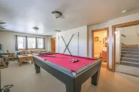 Pagosa Springs Family Retreat w/ Game Room & Views - 3 estrellas