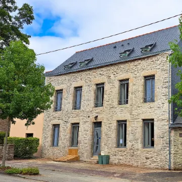 Le Foyer Celtique Отели в г. Плоэрмель