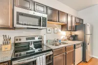 Cotton District Condo: Walkable Spot for Game Day!