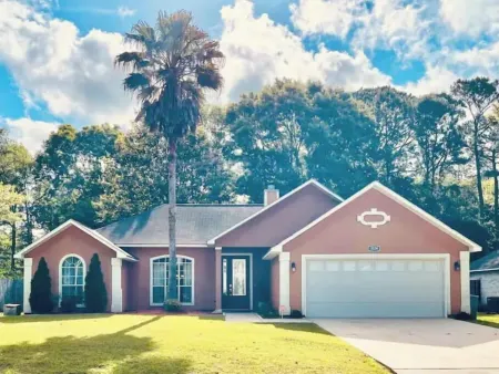 Ocean Springs Getaway Vacation Home