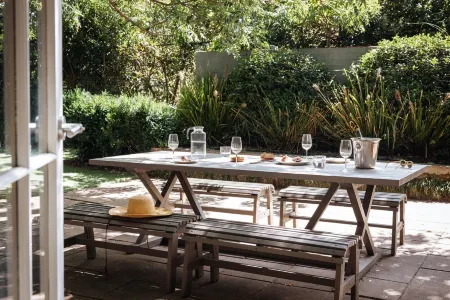 Canberra Heritage House, across from the Australian War Memorial, walk to CBD Отели в г. Reid