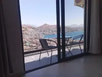 Brian's Rooms Hotels in Delvinë distrikt